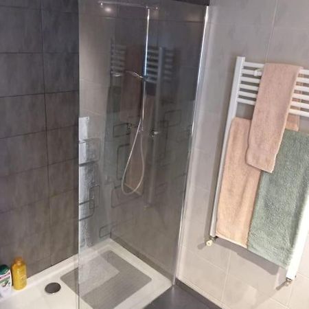 Appartement Cosy Avec Jardin Vaux-Sur-Seine エクステリア 写真