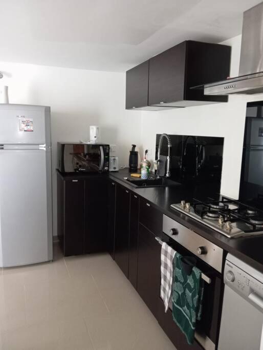 Appartement Cosy Avec Jardin Vaux-Sur-Seine エクステリア 写真