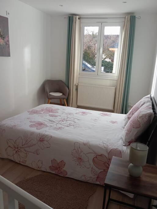 Appartement Cosy Avec Jardin Vaux-Sur-Seine エクステリア 写真