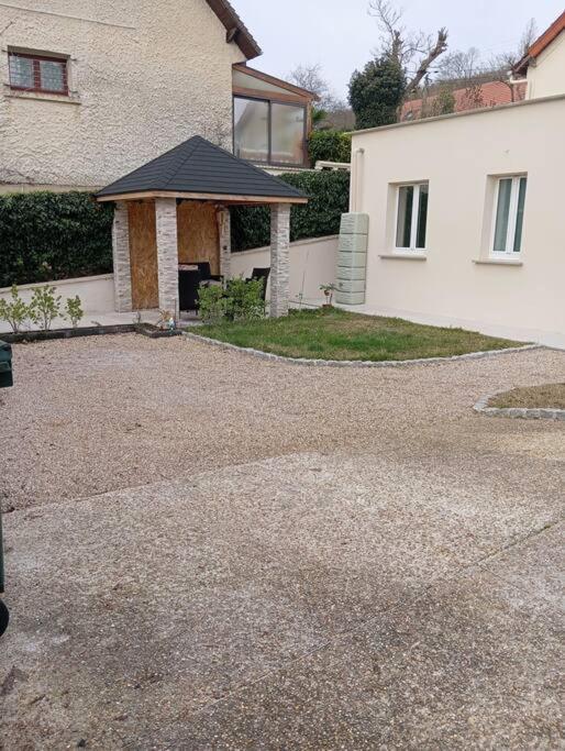 Appartement Cosy Avec Jardin Vaux-Sur-Seine エクステリア 写真